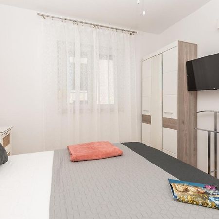 East Side Deluxe Suite Makarska Esterno foto