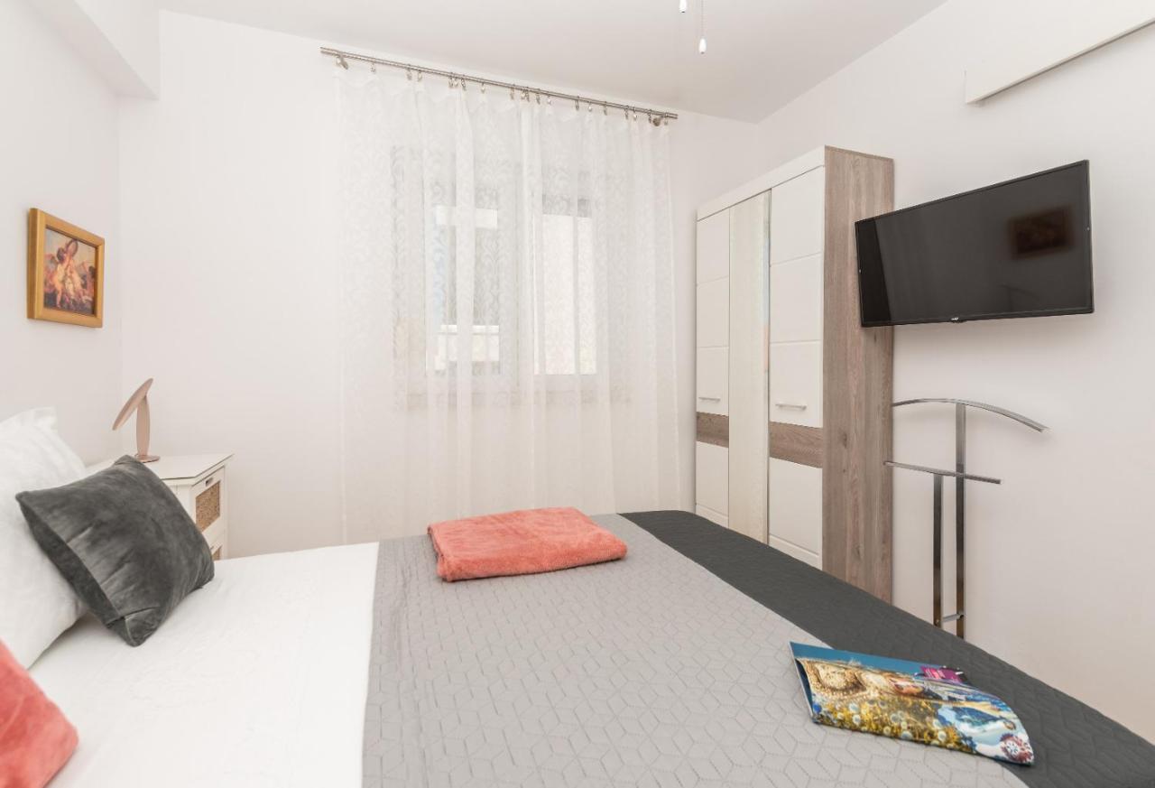 East Side Deluxe Suite Makarska Esterno foto