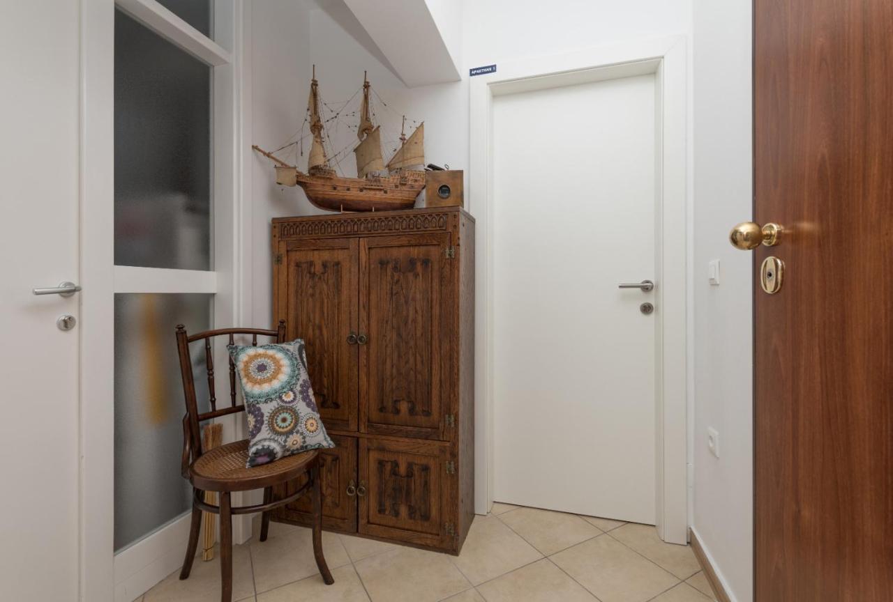 East Side Deluxe Suite Makarska Esterno foto